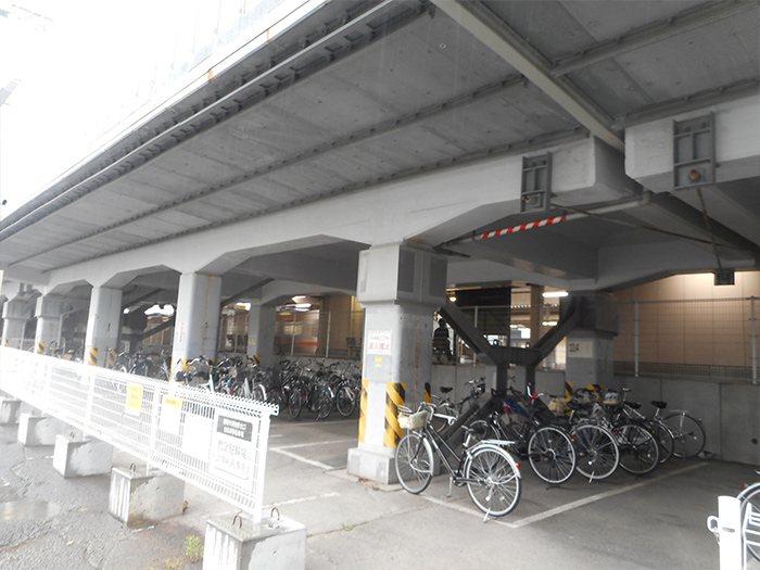 草薙站北口自行车停车场2